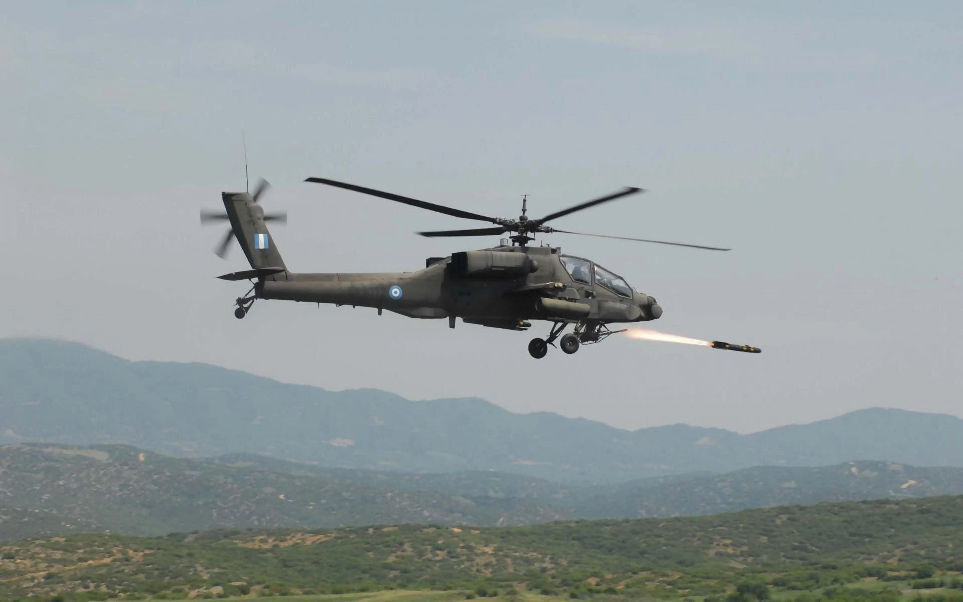 Πολεμικό μήνυμα κατά Άγκυρας: Ελληνικά Apache και Chinook σε άσκηση με την ΕΛΔΥΚ στην Κύπρο – Οργή και πανικός στα τουρκικά αρχηγεία